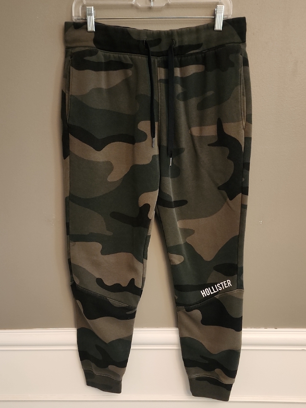 Hollister Olive & Dark Green Camo Joggers